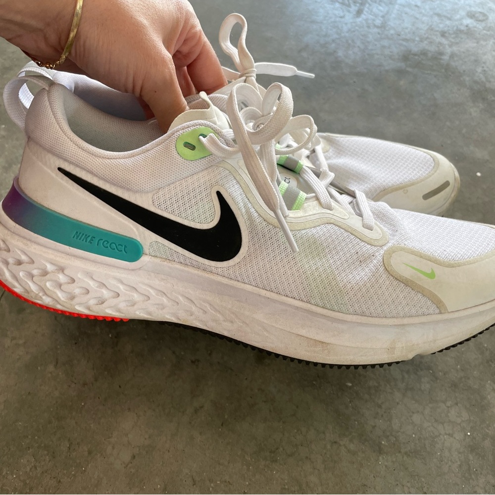 Womens Nike Sneakers